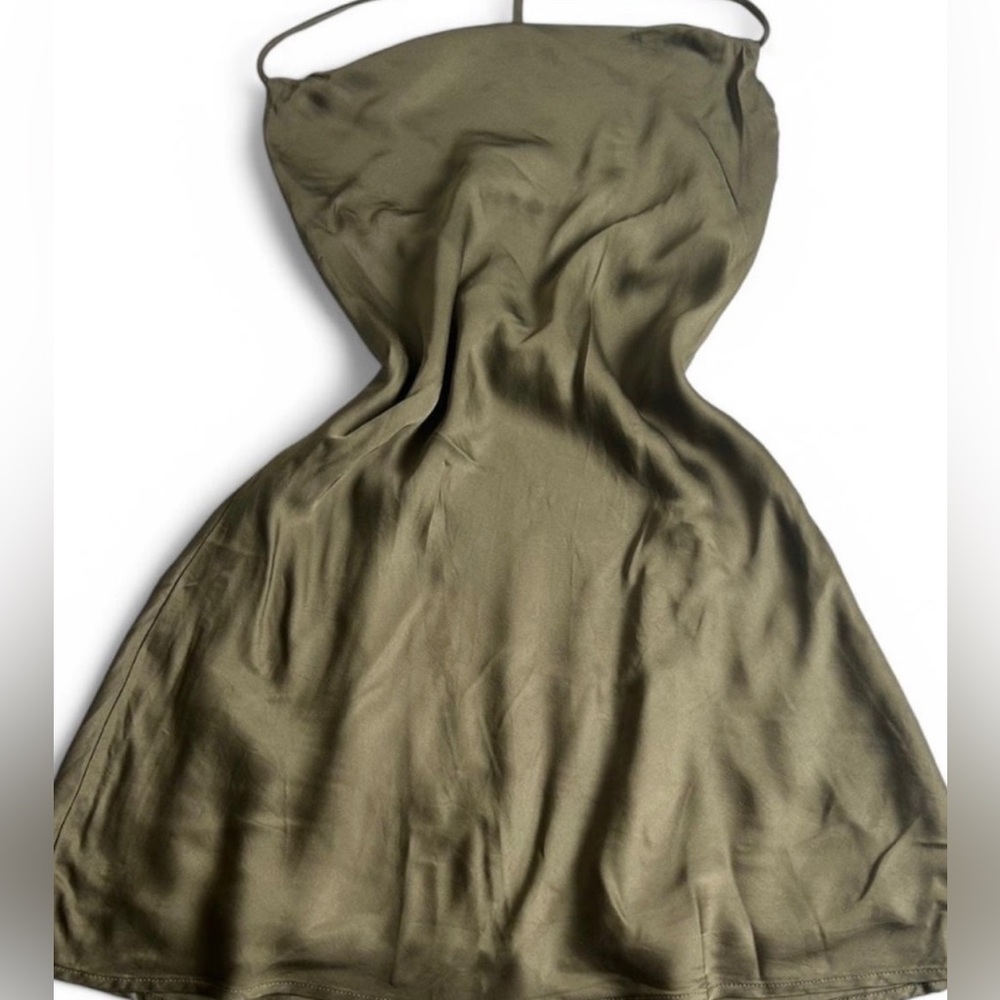 ASTR The Label The Medford Olive Green Dress - Picture 5 of 10